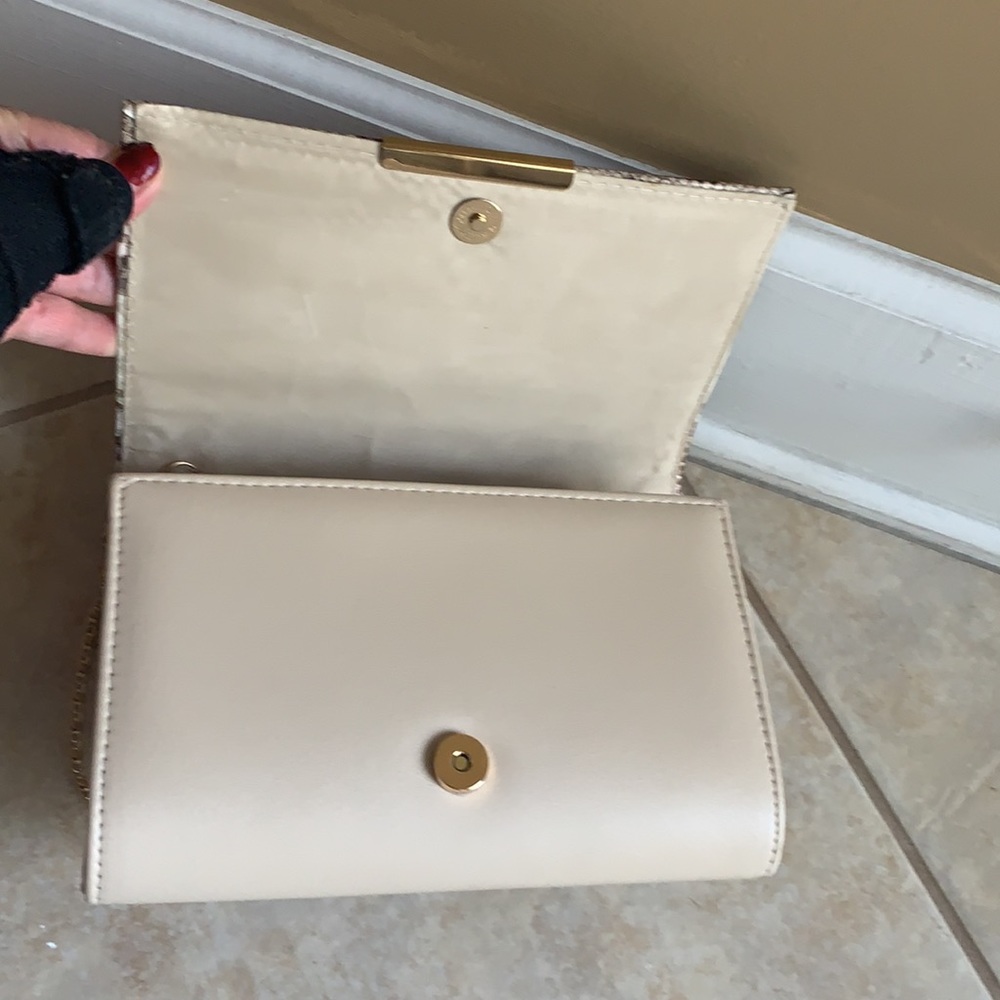 NWT CRUISE CLUB Tan animal Print Clutch purse Evening bag goldtone trim & chain - Picture 13 of 13